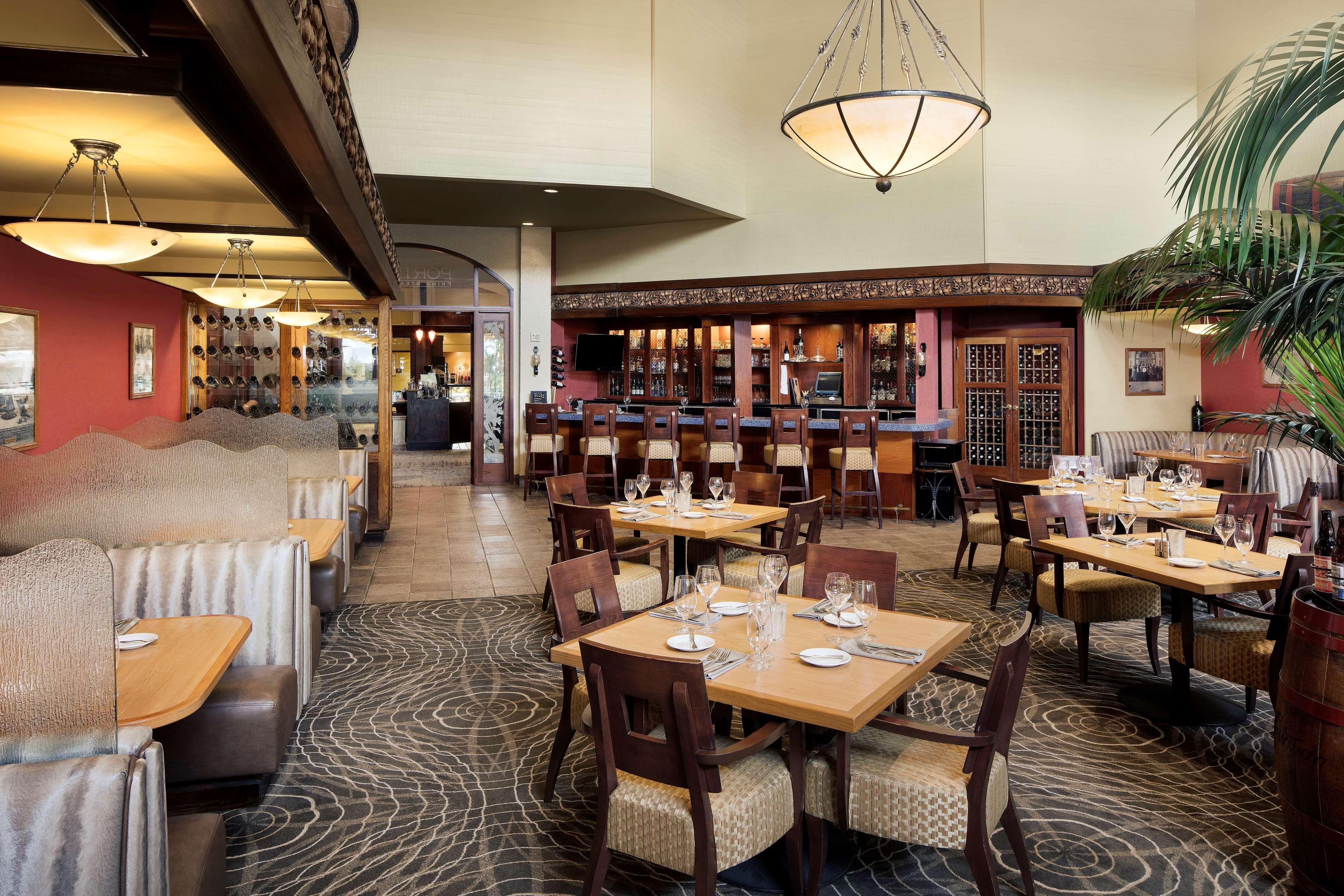 Doubletree By Hilton Ontario Airport Hotel Buitenkant foto