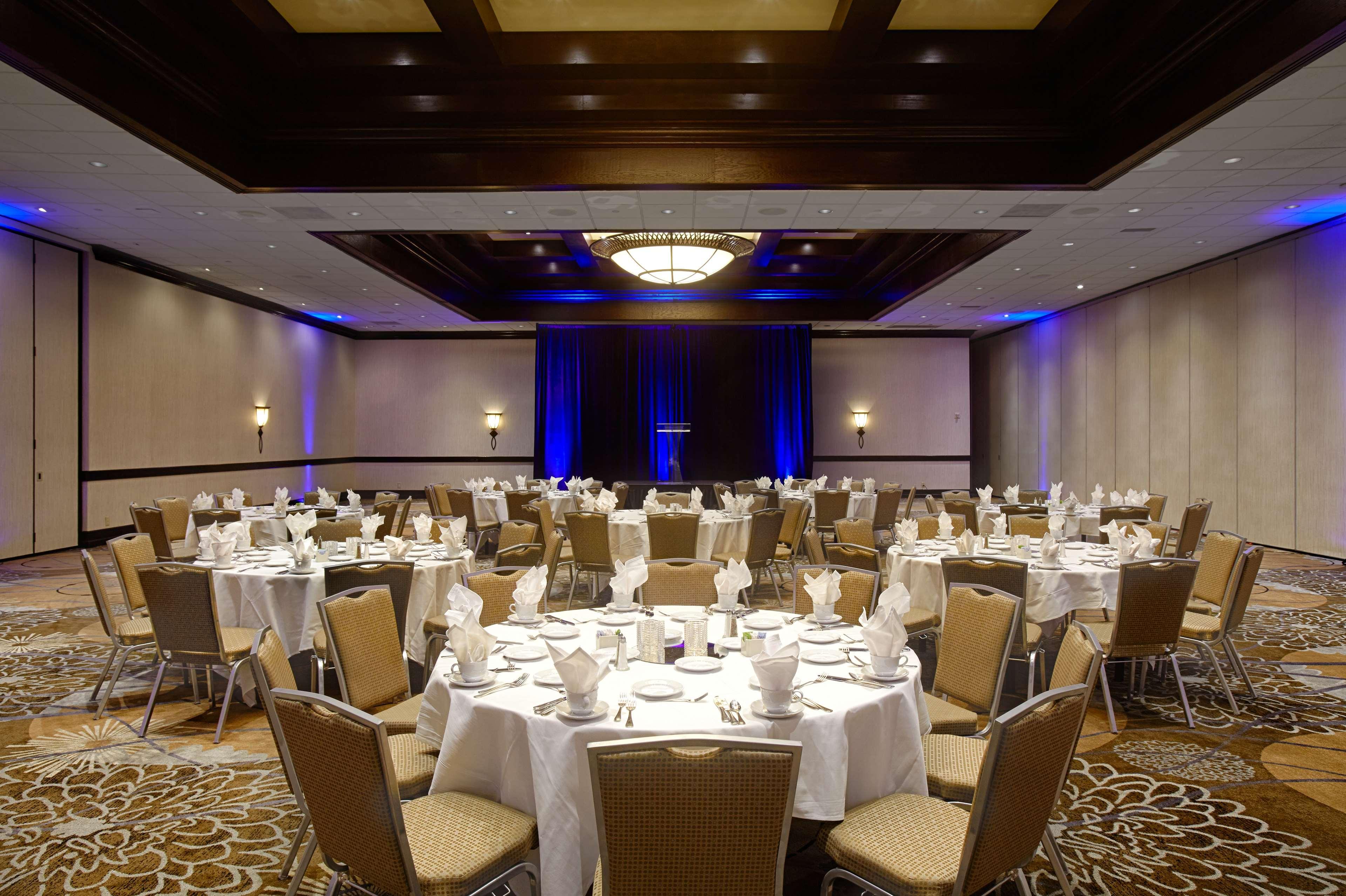 Doubletree By Hilton Ontario Airport Hotel Buitenkant foto