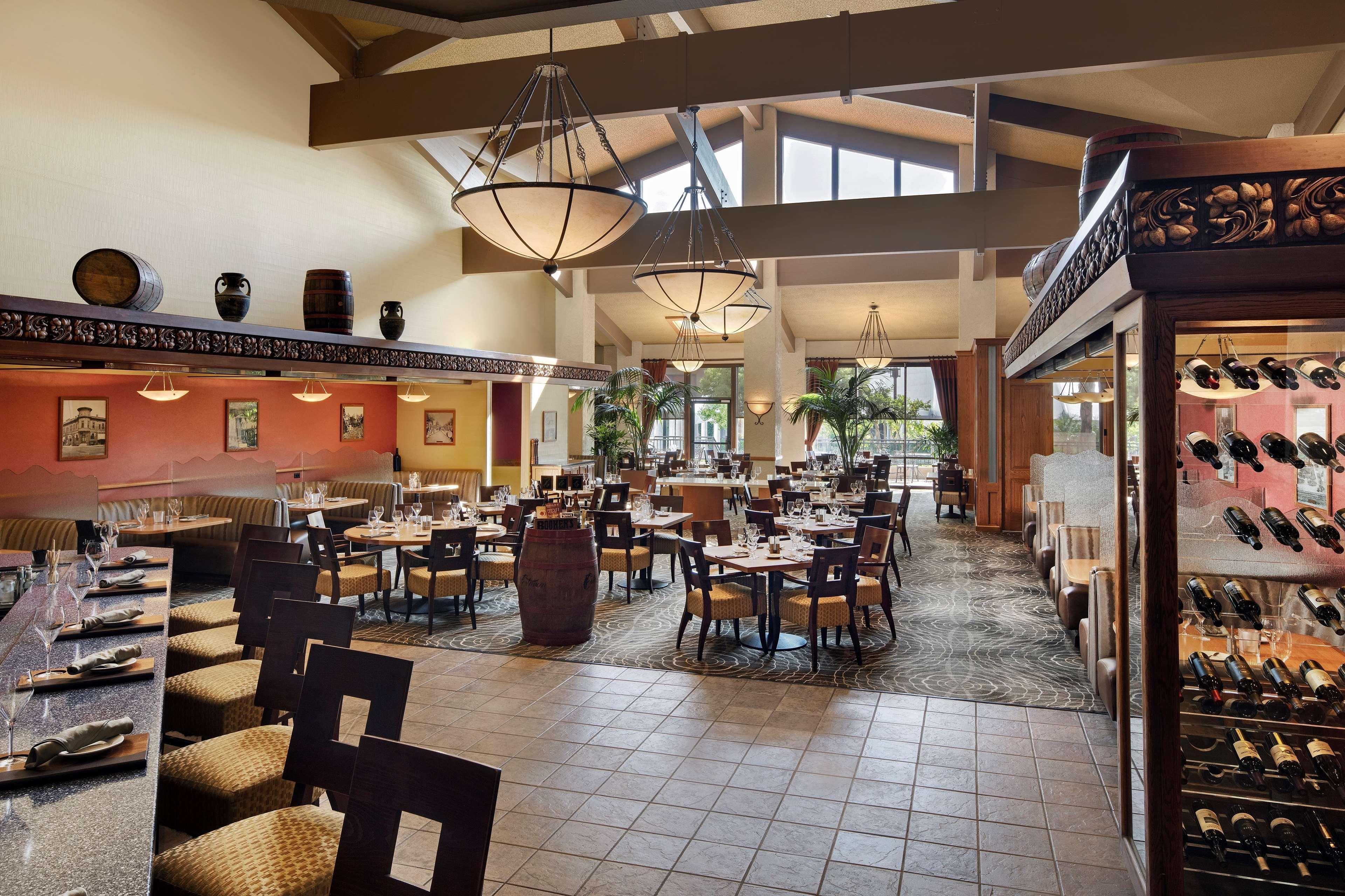 Doubletree By Hilton Ontario Airport Hotel Buitenkant foto
