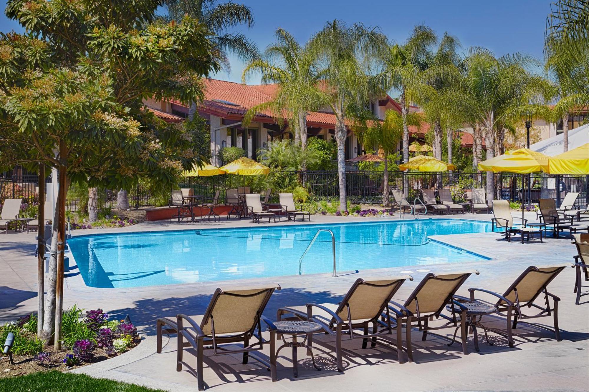 Doubletree By Hilton Ontario Airport Hotel Buitenkant foto